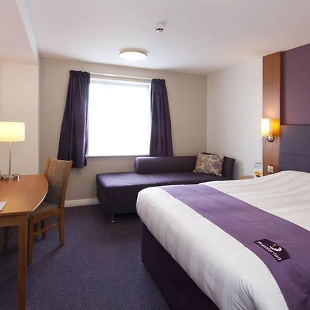 Premier Inn Norwich - Broadlands Park Thorpe St Andrew Dış mekan fotoğraf