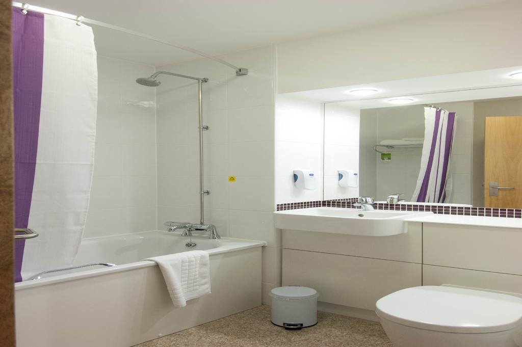 Premier Inn Norwich - Broadlands Park Thorpe St Andrew Dış mekan fotoğraf
