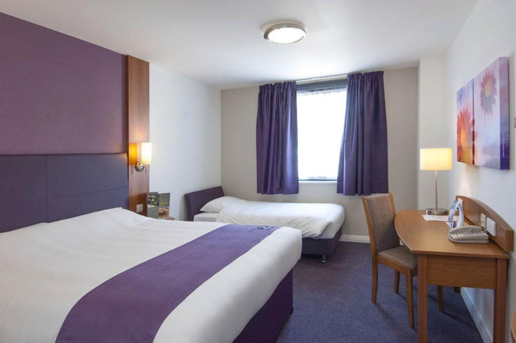 Premier Inn Norwich - Broadlands Park Thorpe St Andrew Oda fotoğraf