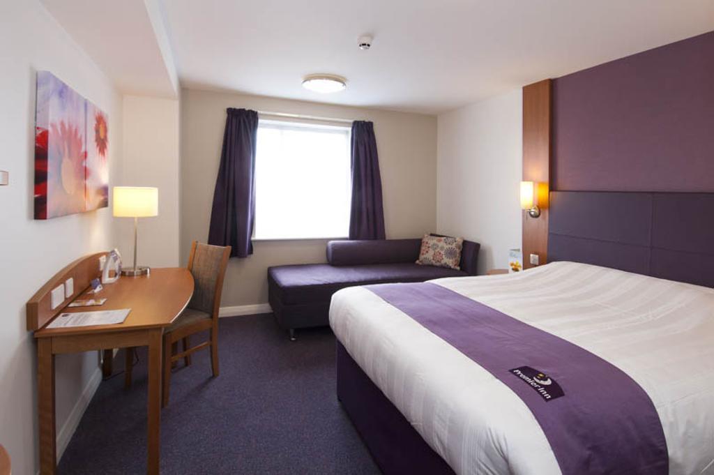 Premier Inn Norwich - Broadlands Park Thorpe St Andrew Dış mekan fotoğraf
