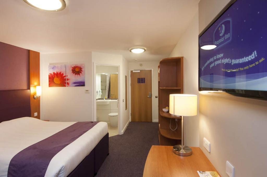 Premier Inn Norwich - Broadlands Park Thorpe St Andrew Dış mekan fotoğraf