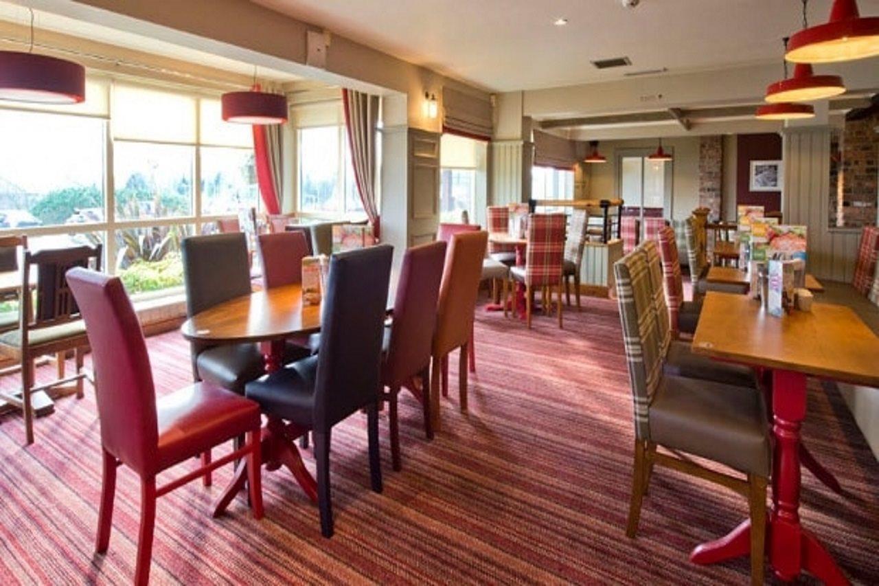 Premier Inn Norwich - Broadlands Park Thorpe St Andrew Dış mekan fotoğraf
